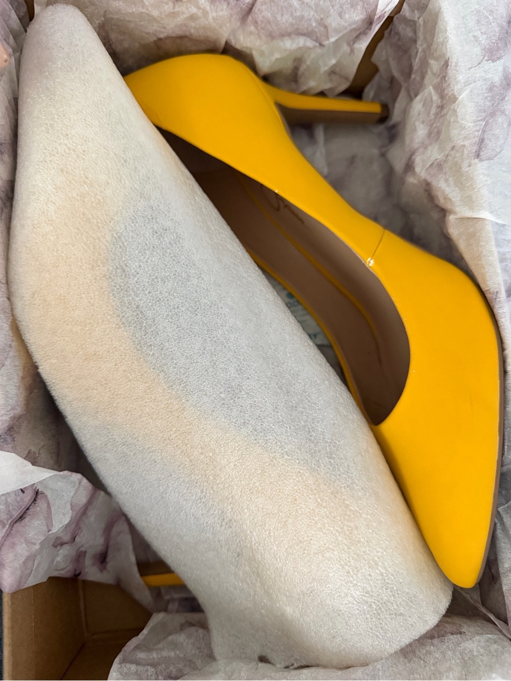 JESSICA SIMPSON LEMON ICE Women’s Yellow Pointed-Toe Stiletto Pumps - Picture 7 of 8